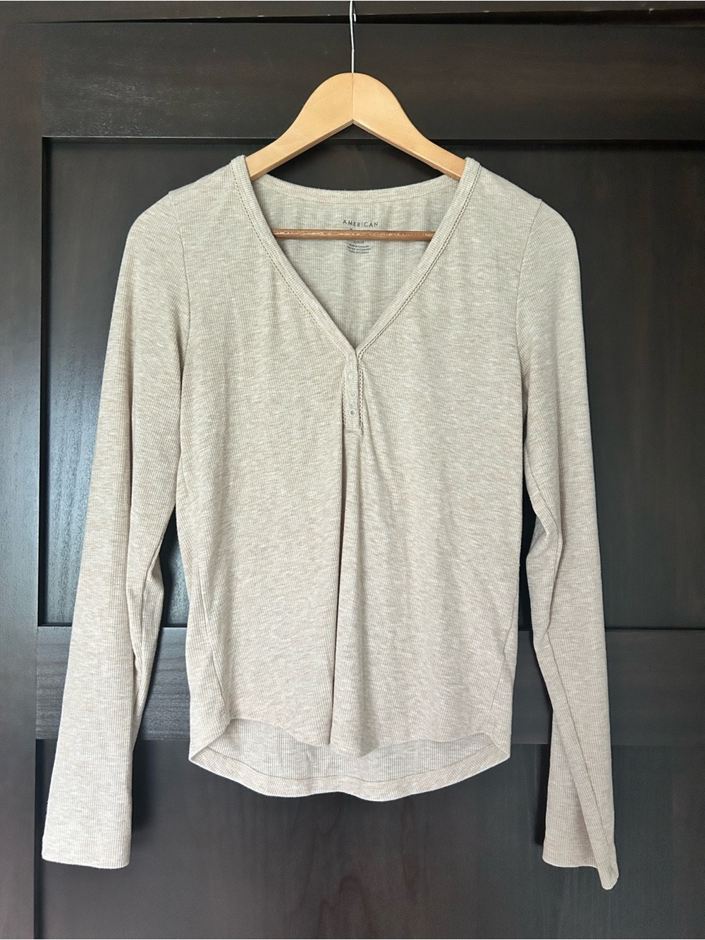 American Eagle V-Neck Henley Long Sleeve Shirt (L)